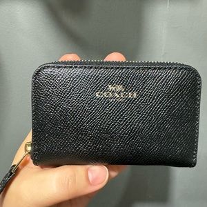 Coach zip card holder